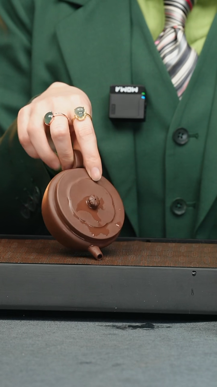 【闪购商品】紫砂茶壶明清 宽口菱花