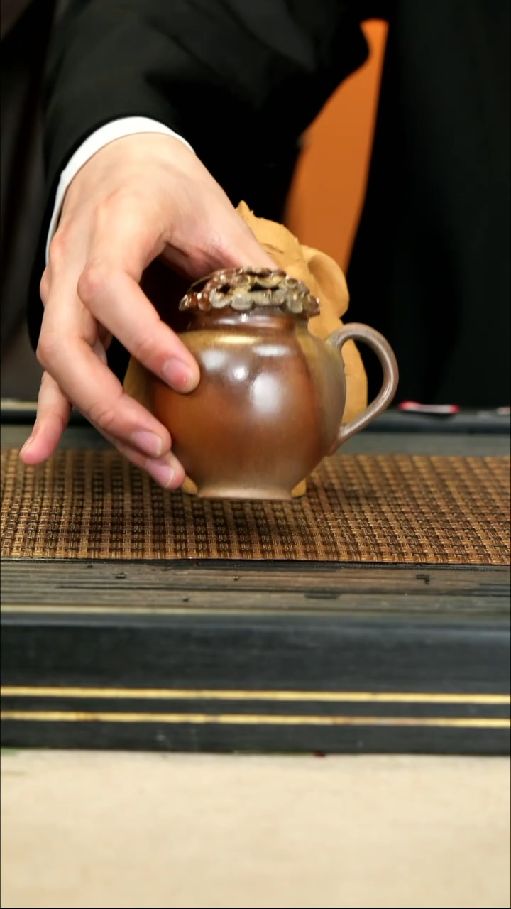 【闪购商品】紫砂茶壶LZY63柴烧 高绣球