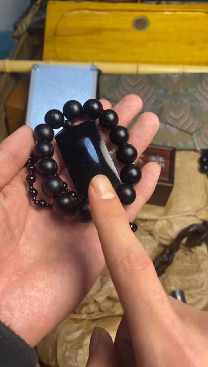 未镶嵌和田玉（墨玉）挂件主播推荐主播推荐