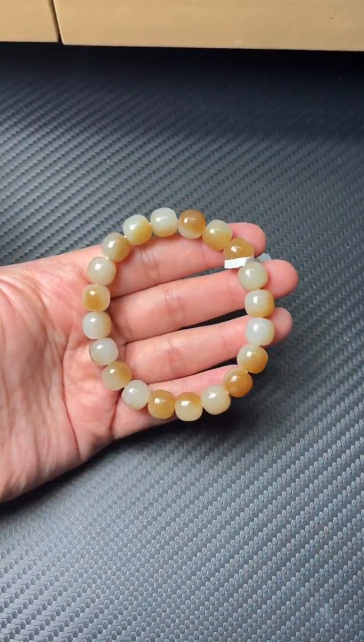 未镶嵌手串和田玉且末远矿微色差卡9*10mM