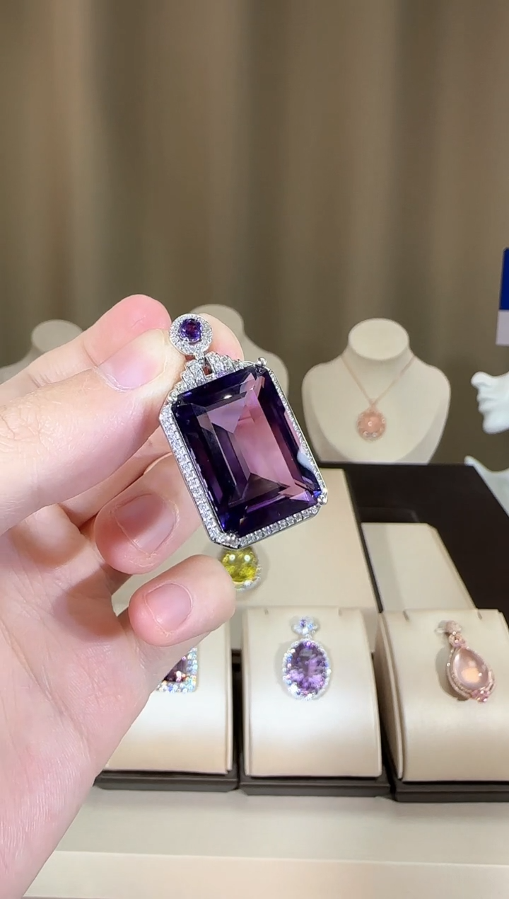 【闪购商品】紫晶颈饰银S925镶嵌15*22mm