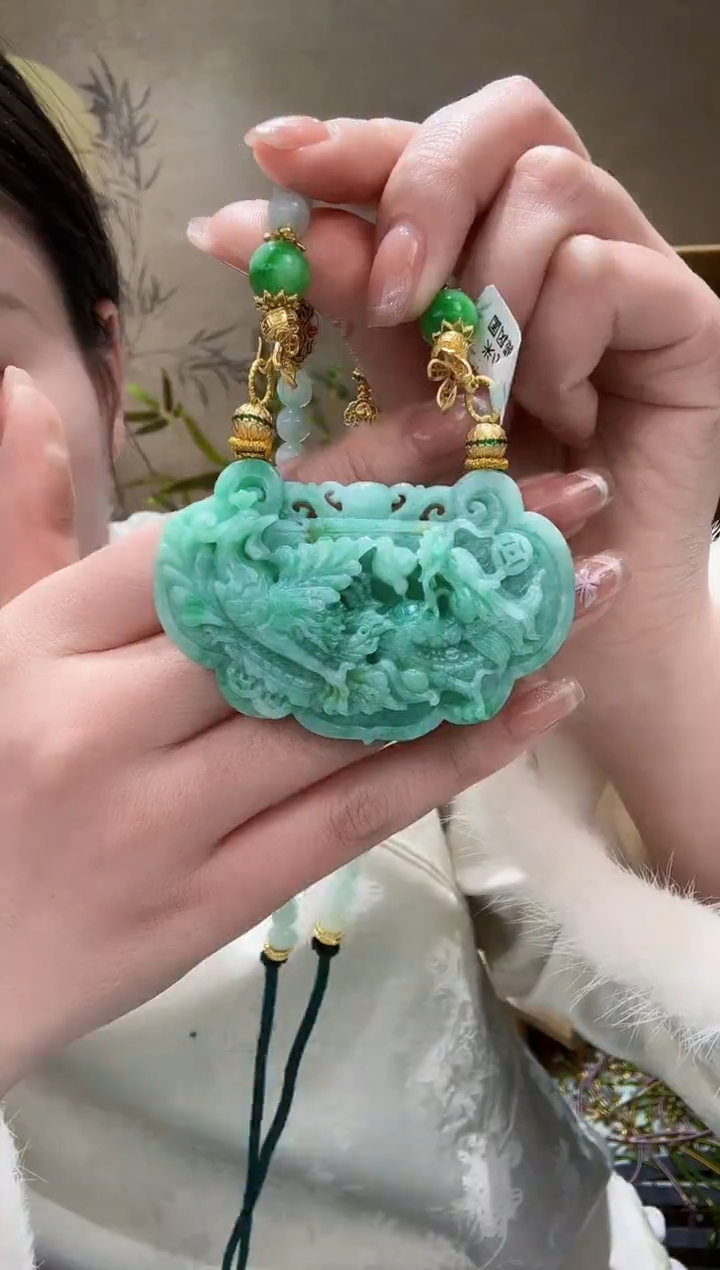 【闪购商品】翡翠颈饰未镶嵌吊坠