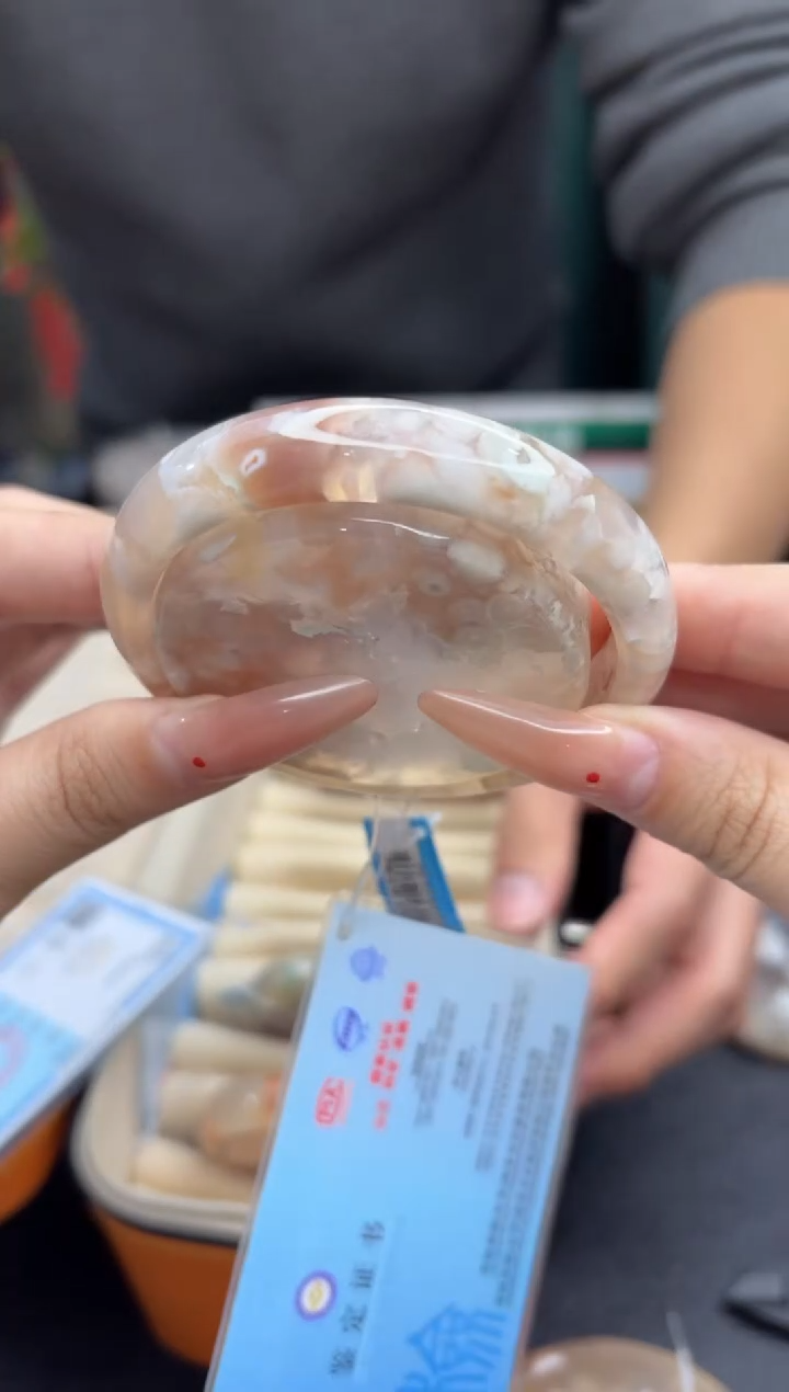 【闪购商品】石英质玉手镯未镶嵌50（60圈赠送镯心）