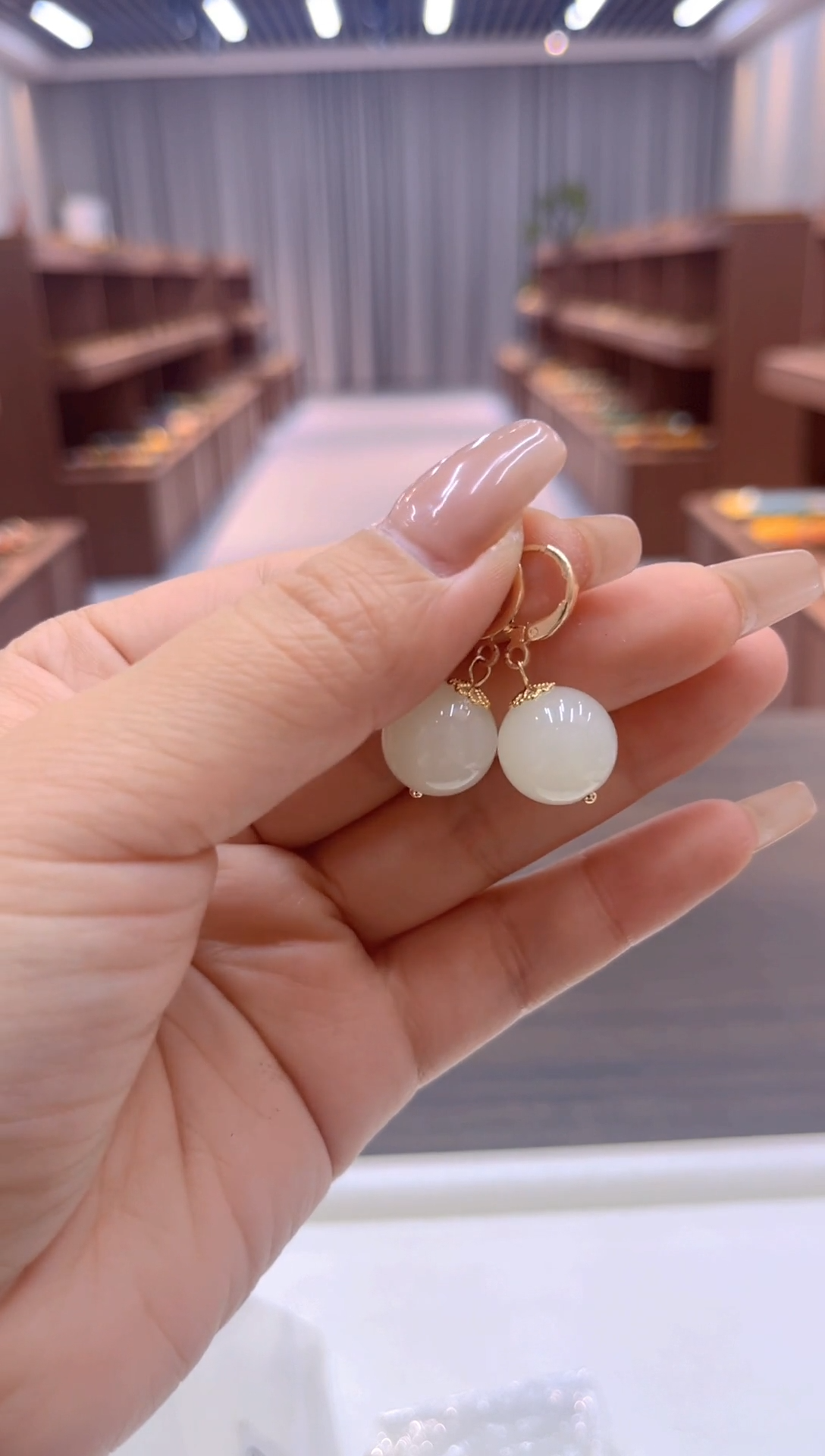 14K金镶嵌和田玉（白玉）耳饰E611