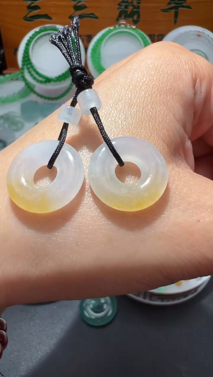 【闪购商品】定制翡翠未镶嵌16.8*4.1甜甜圈