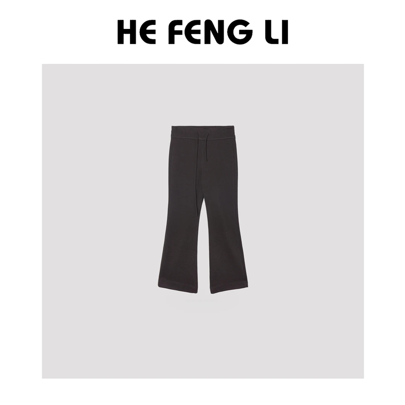 “裤王”意式休闲慵懒风微喇腿裤