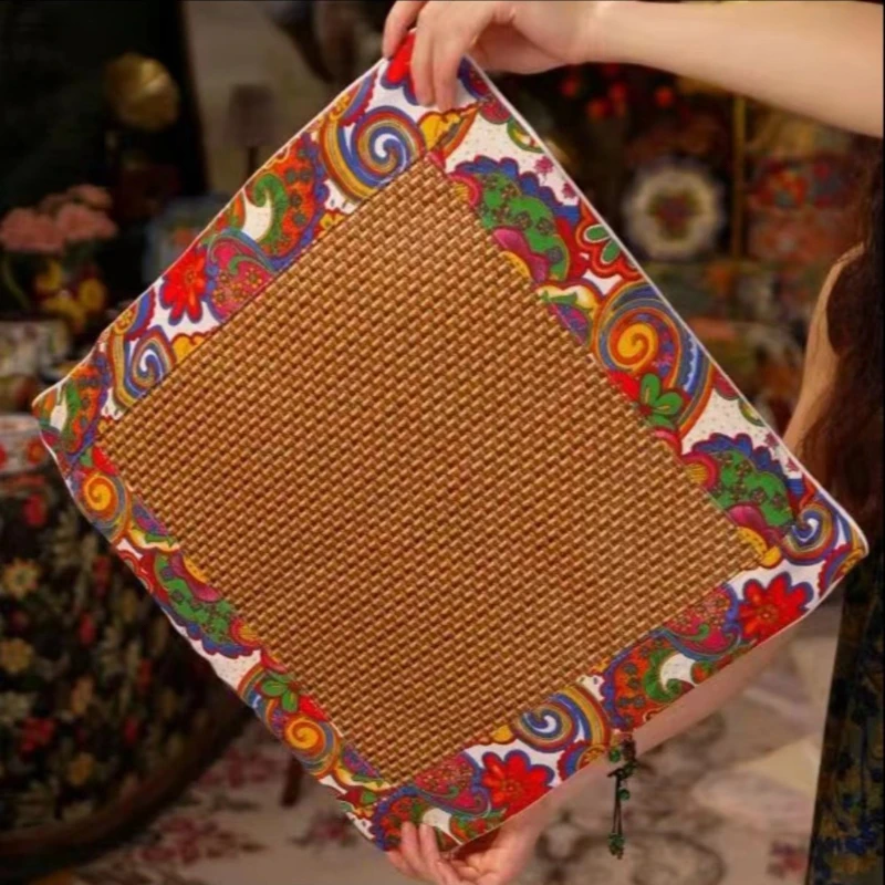 四季通用艾绒凉席坐垫透气防滑可用于办公室家用汽车摆件