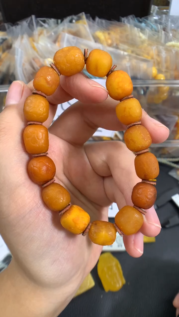 蜜蜡未镶嵌珠宝奇石1