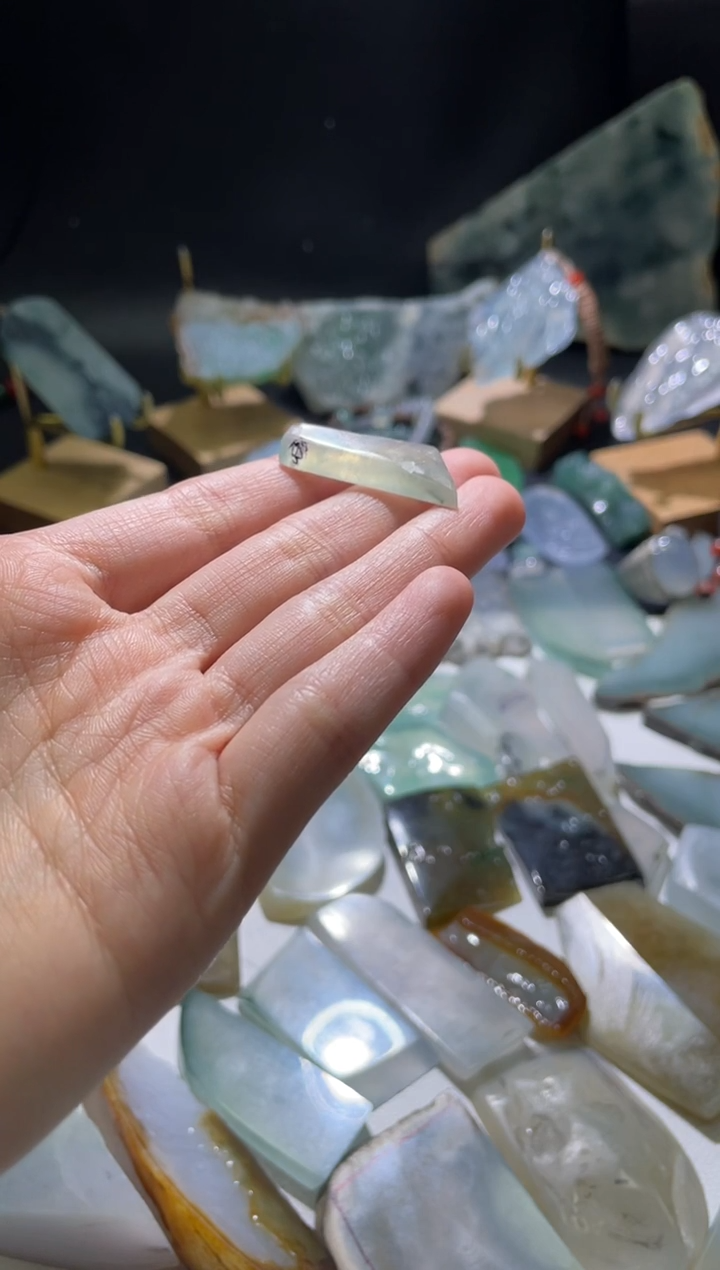 未镶嵌定制翡翠定制材料