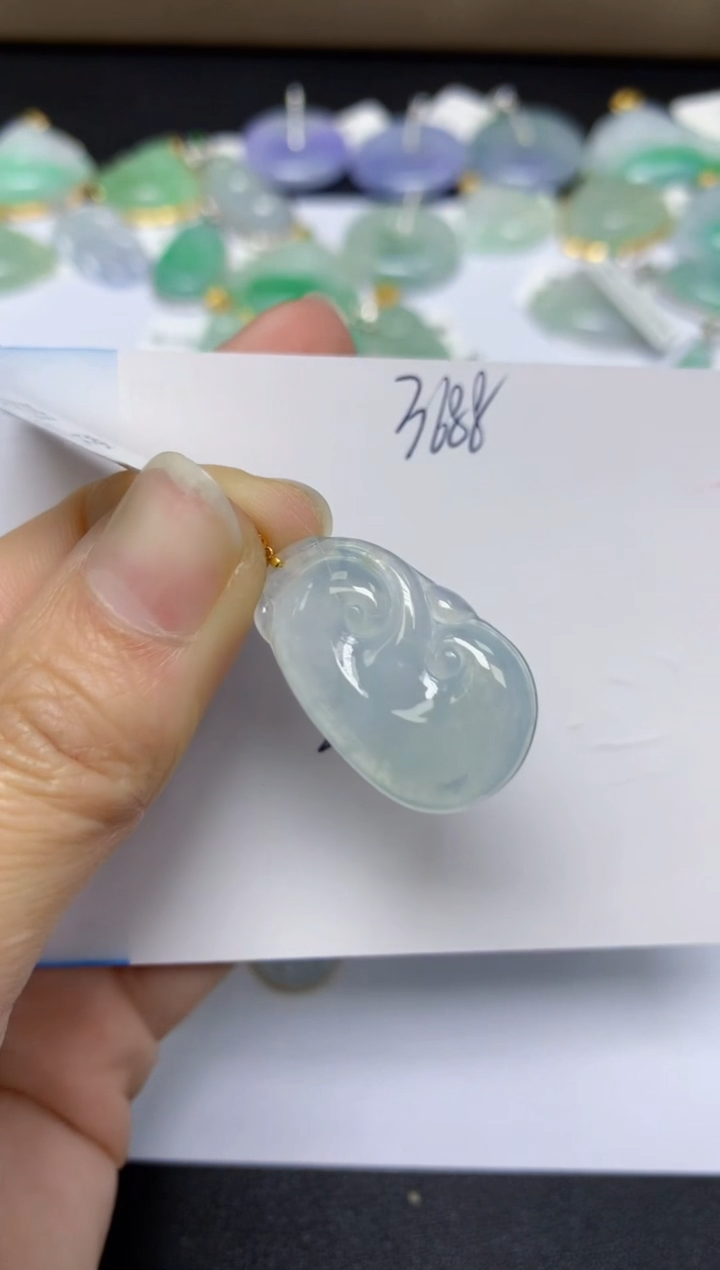 【闪购商品】翡翠颈饰18K金镶嵌 天然翡翠A货