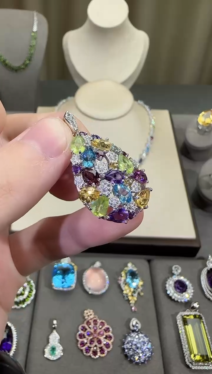 颈饰银S925镶嵌水晶20*37mm多彩宝吊坠水滴款