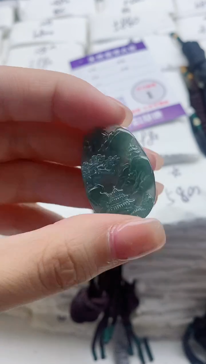 颈饰未镶嵌翡翠8