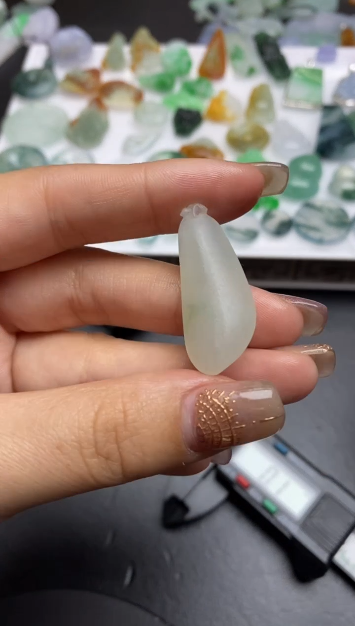 【闪购商品】定制翡翠未镶嵌翡翠毛货~