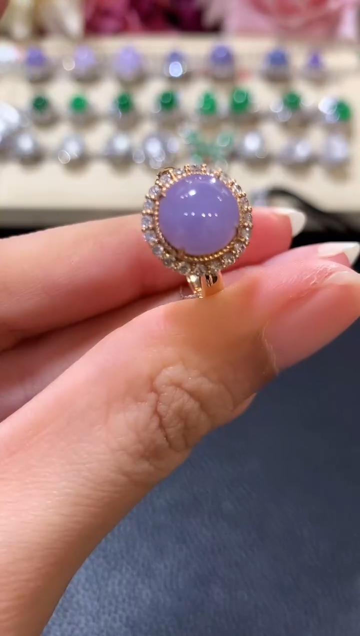 18K金镶嵌戒指翡翠z101  紫色有色差