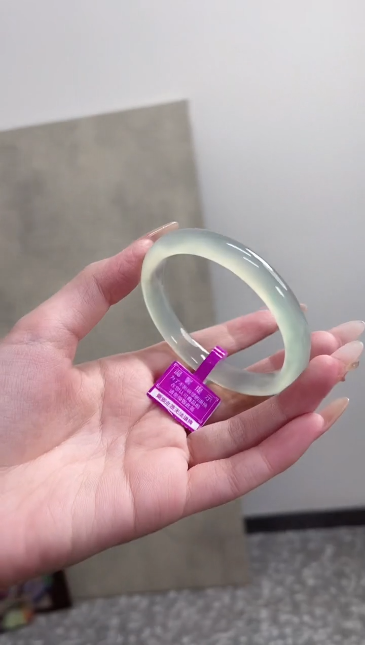 【闪购商品】玛瑙/玉髓手镯未镶嵌58圈 需要包容