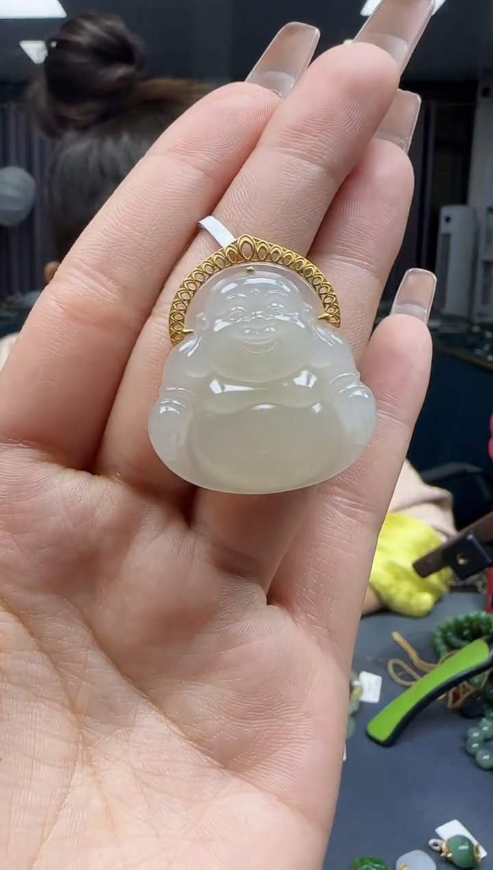 【闪购商品】和田玉挂件18K金镶嵌1