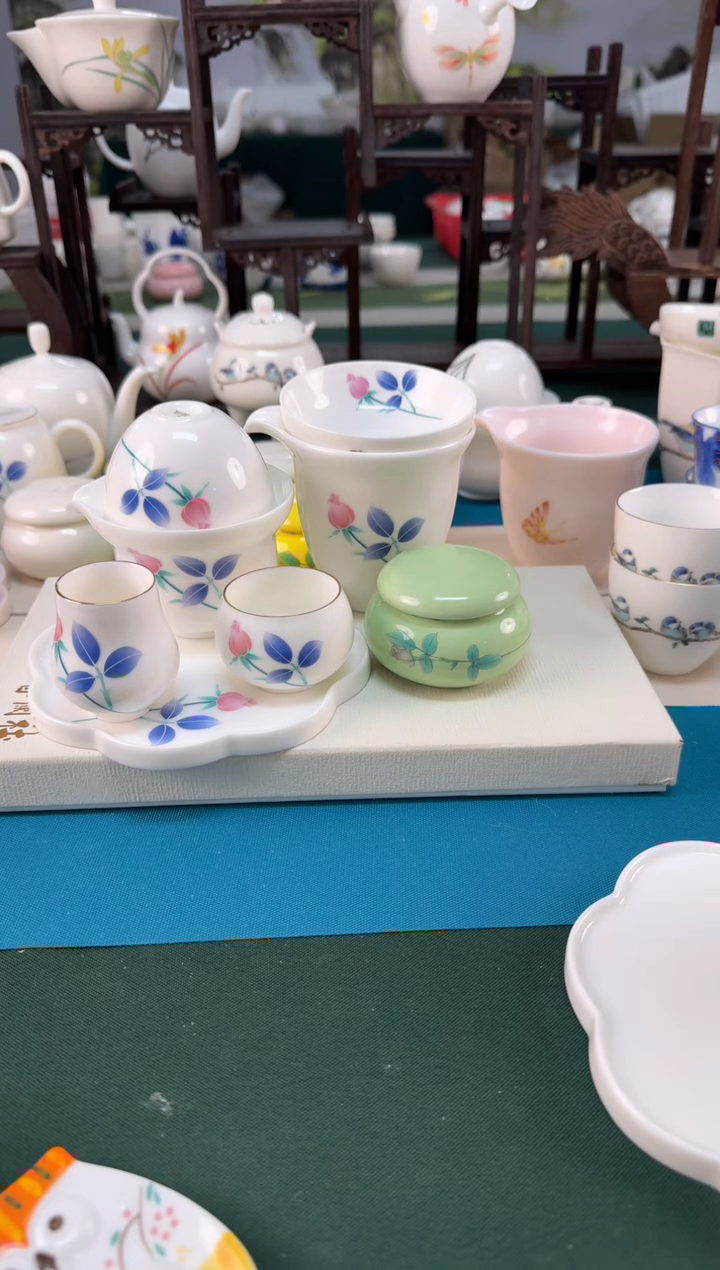 【闪购商品】瓷器 ······.......