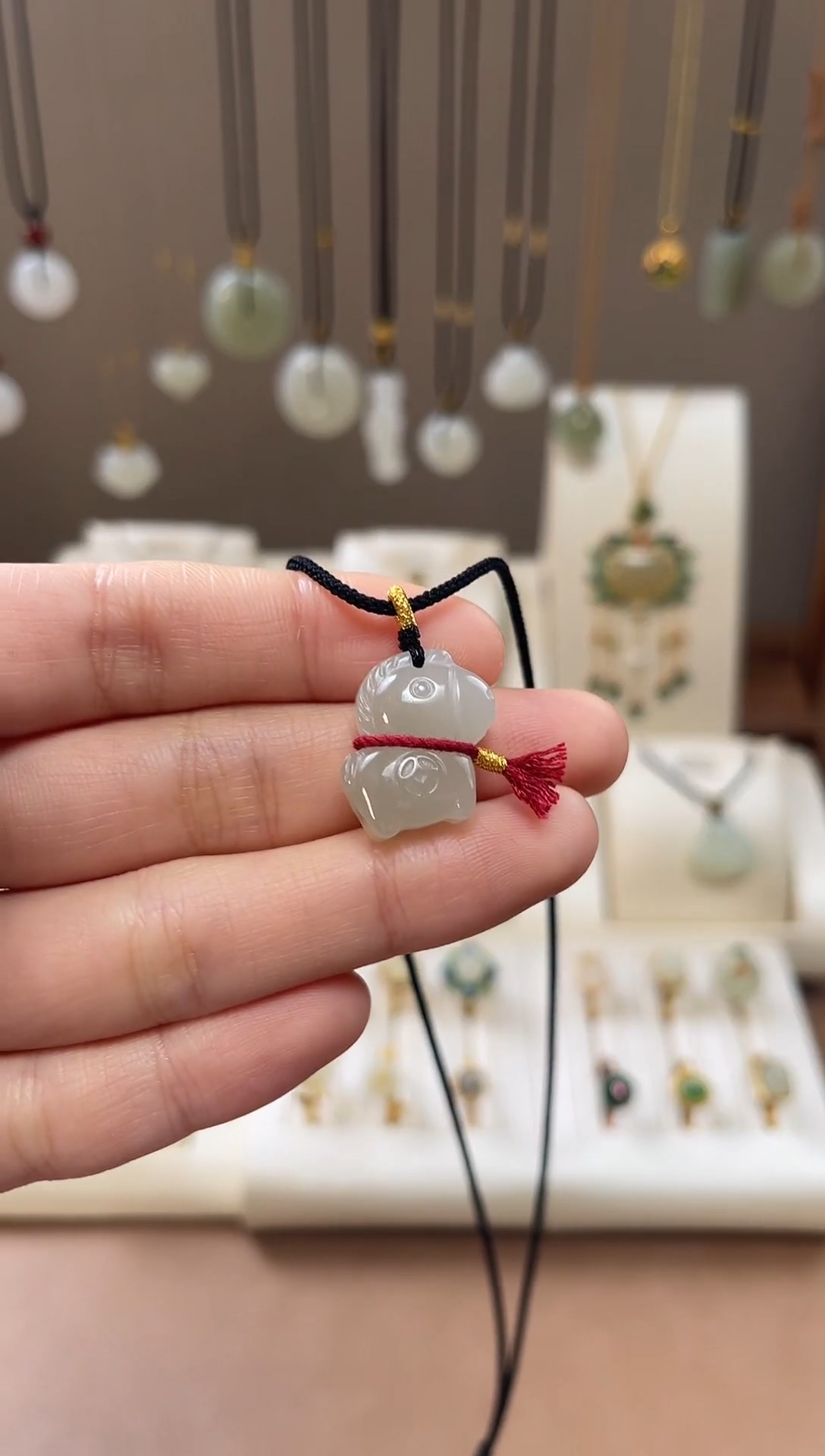 颈饰未镶嵌和田玉和田玉吊坠