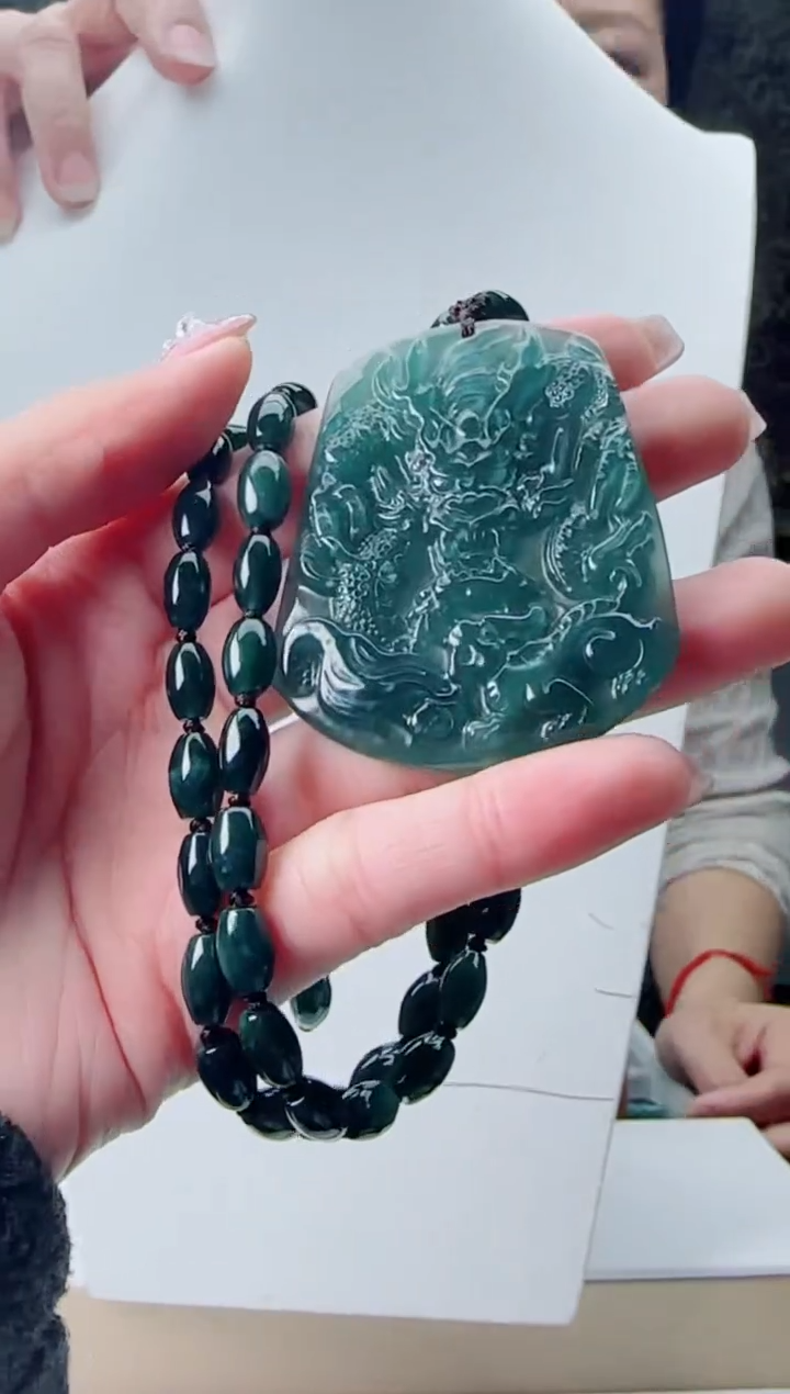 【闪购商品】翡翠颈饰未镶嵌多样性随机发其一