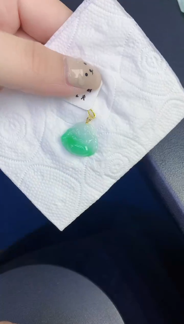 颈饰18K金镶嵌翡翠缅甸天然翡翠A货