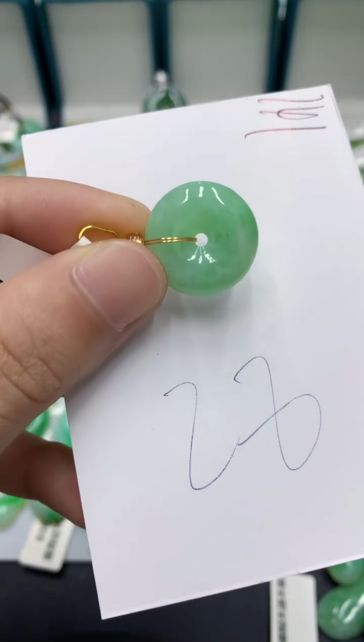 【闪购商品】翡翠颈饰未镶嵌翡翠