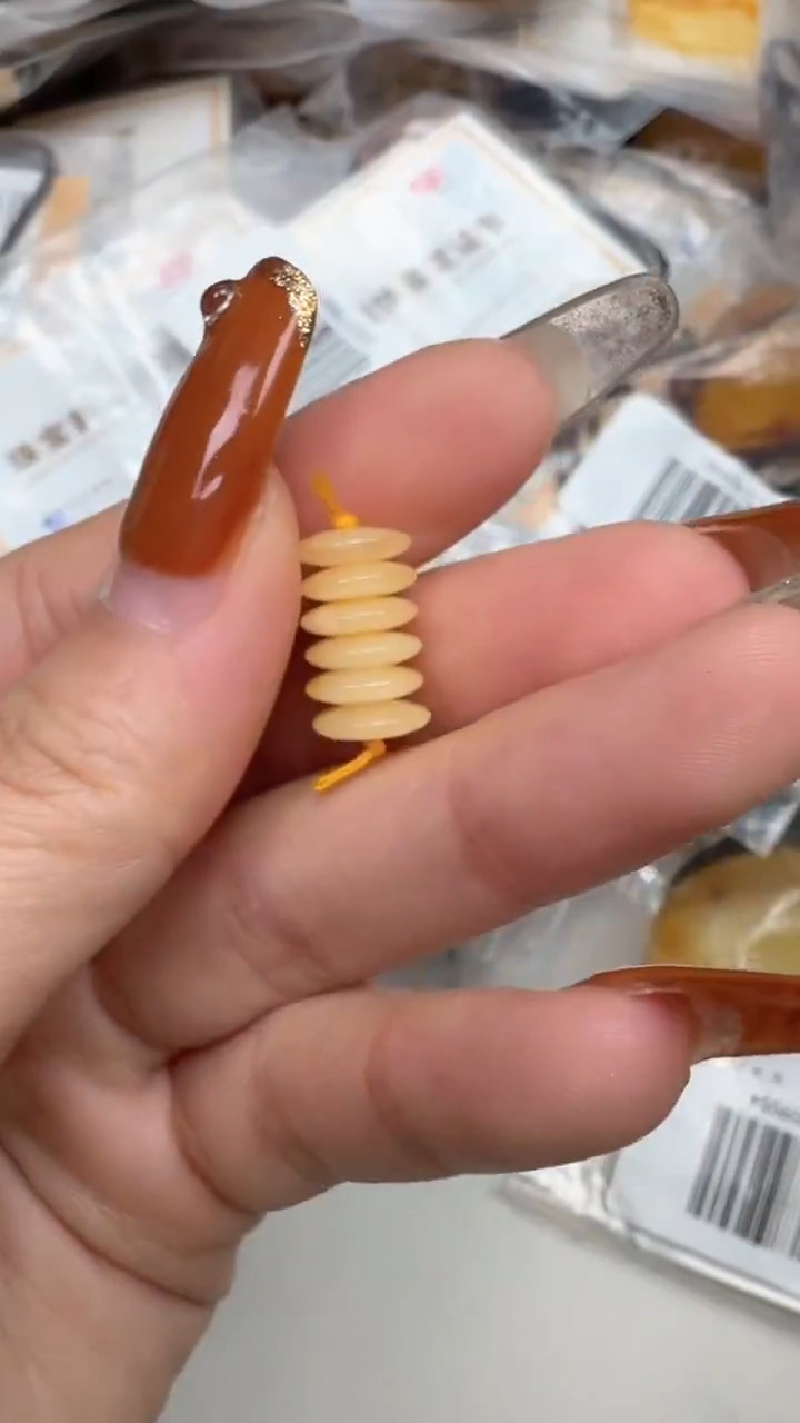 裸石琥珀未镶嵌如图