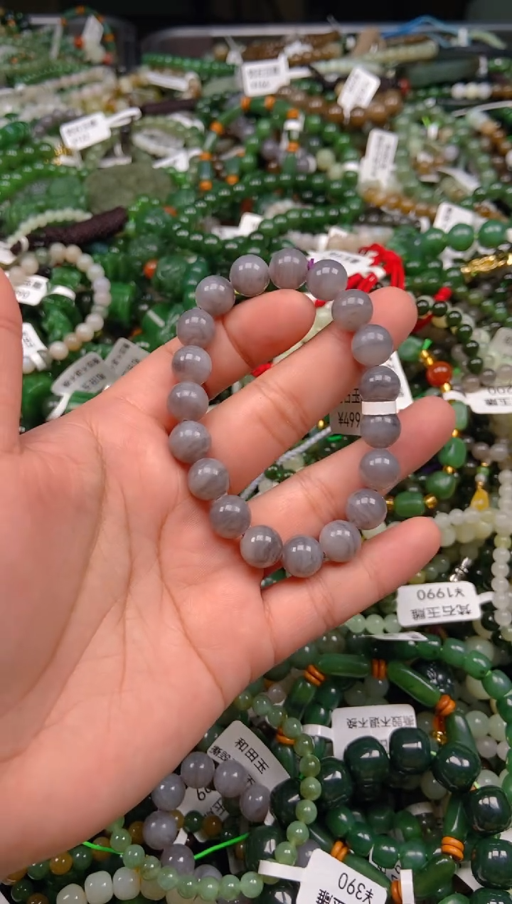 和田玉未镶嵌颈饰1