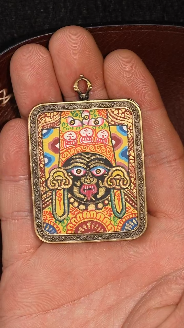 吊坠冲赛康胡子哥，藏传唐卡189