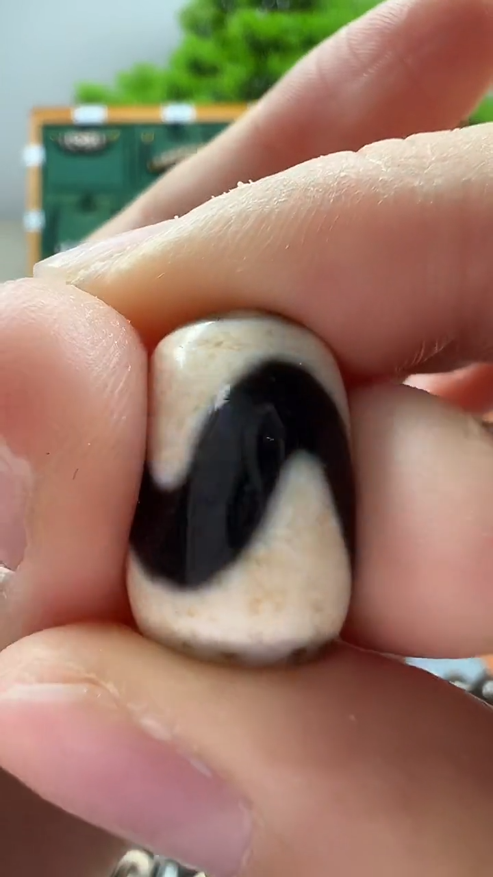 玛瑙/玉髓（覆膜）颈饰未镶嵌18.（微瑕随机发货）