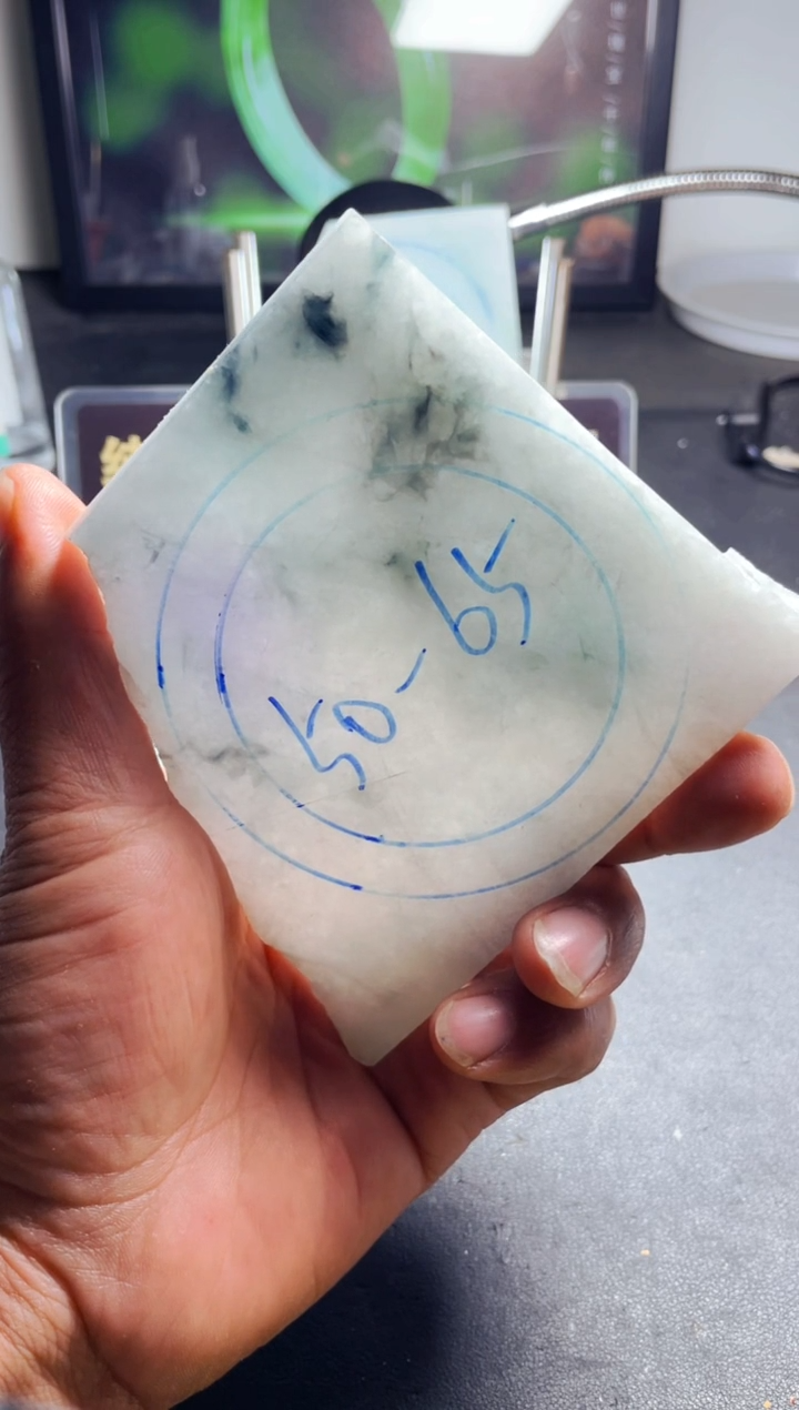 未镶嵌翡翠定制翡翠快*辉翡翠