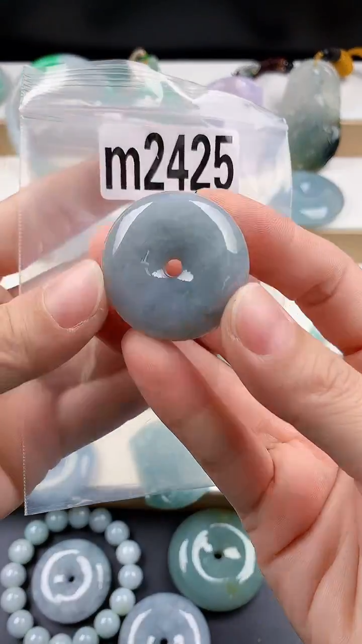 颈饰未镶嵌翡翠天然翡翠吊坠挂件