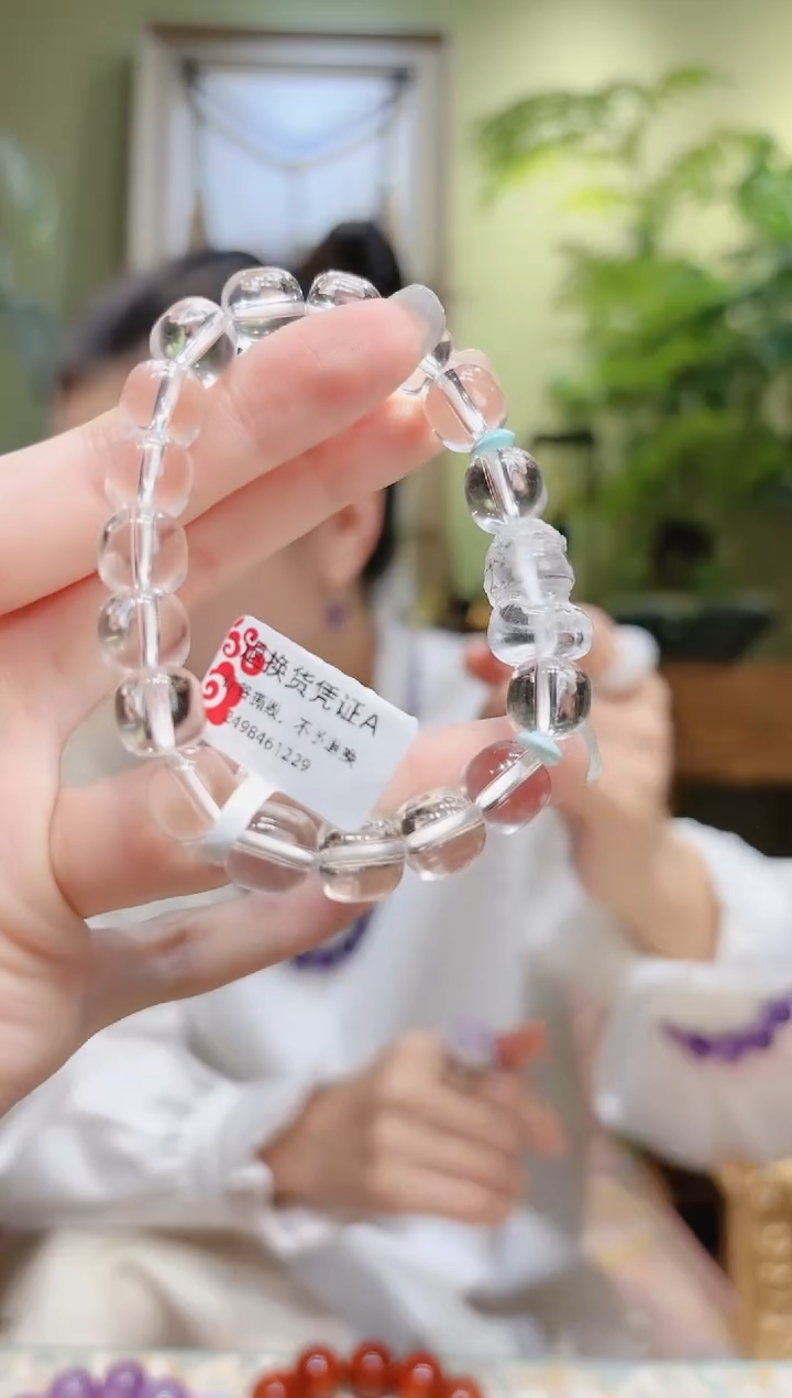 【闪购商品】水晶手串未镶嵌无相佛老型白水晶手串