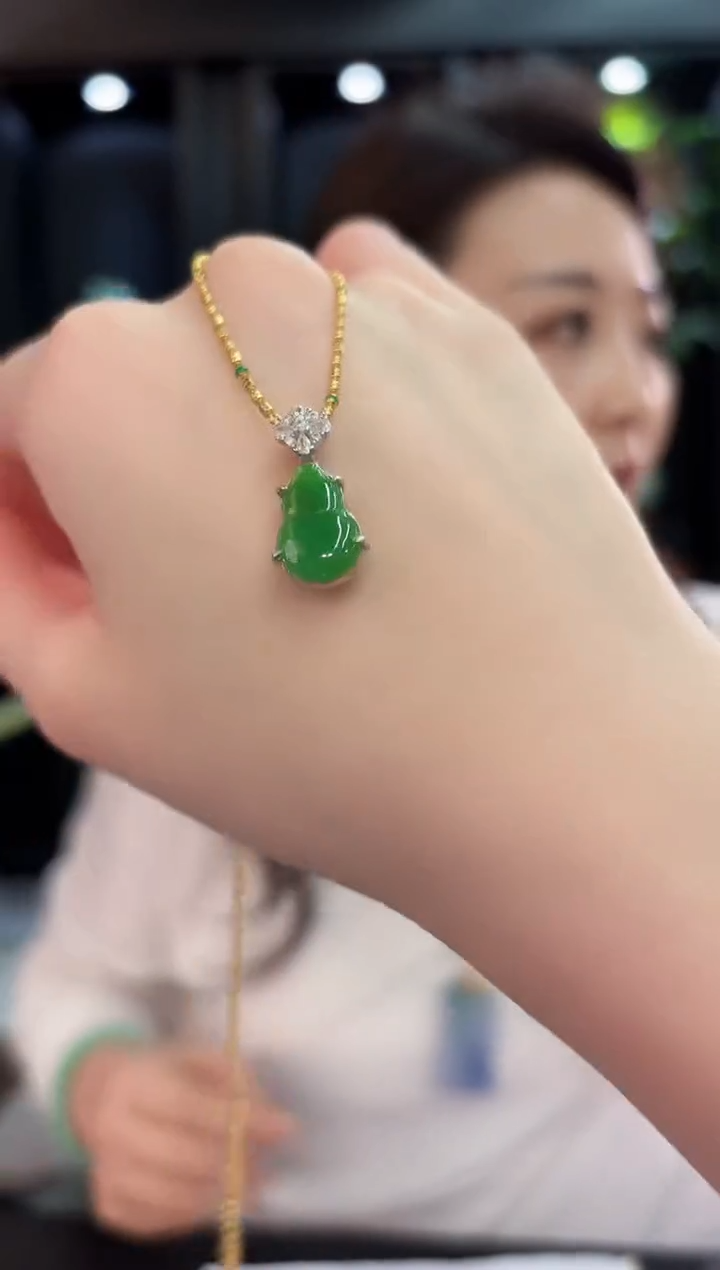 吊坠(不含链)未镶嵌翡翠缅料A货/多样性发货/一件