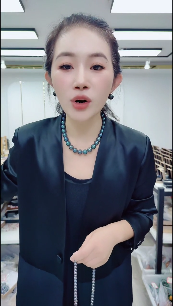 无非金属1258蓝绿珠项链  
