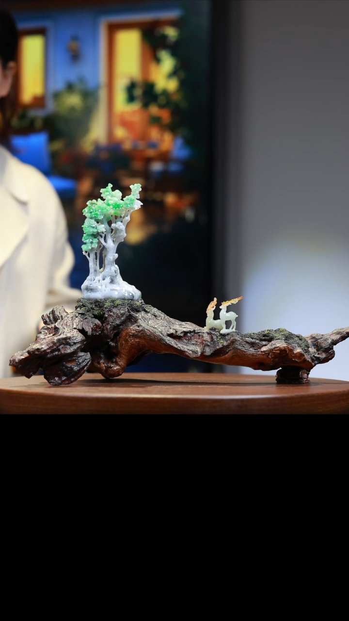 【闪购商品】定制翡翠未镶嵌翡翠福鹿迎春