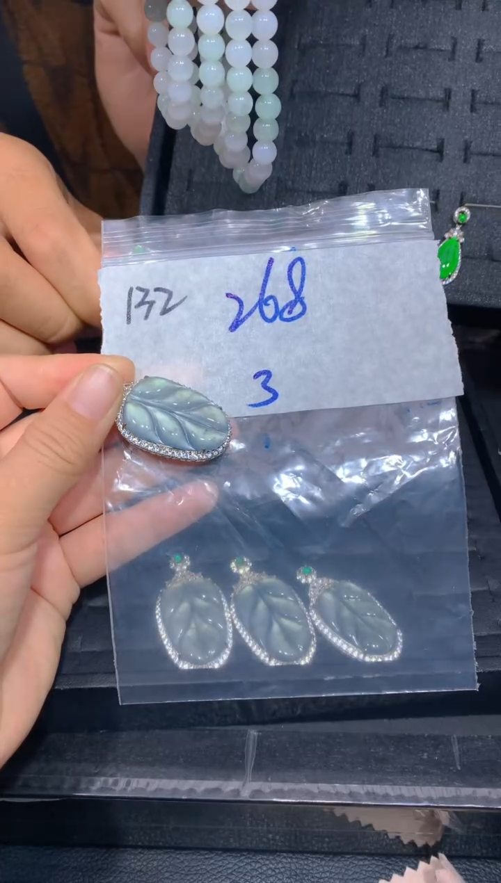 【闪购商品】定制翡翠未镶嵌132吊坠多样性拍一发一毛货定制抛光