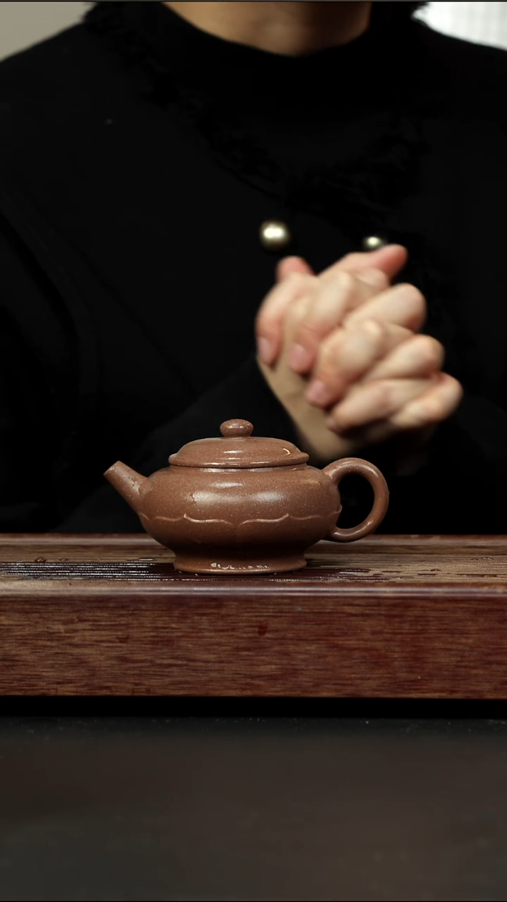 茶壶紫砂老段 莲花巨轮