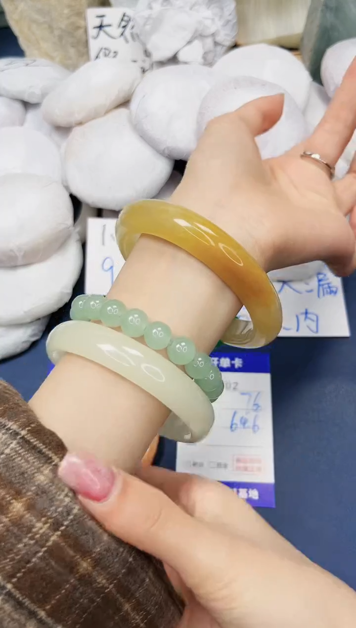 【闪购商品】石英质玉手镯未镶嵌2-财气镯-圈口64