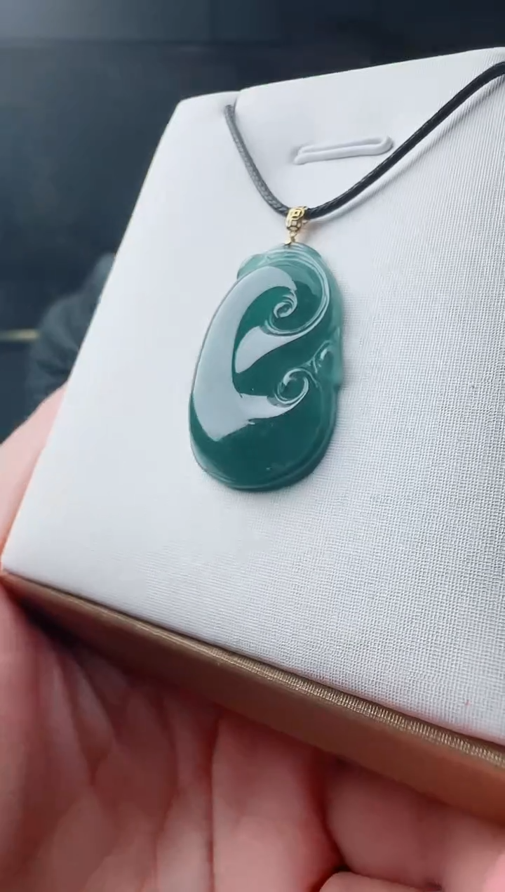 【闪购商品】翡翠颈饰18K金镶嵌多样性随机发其一