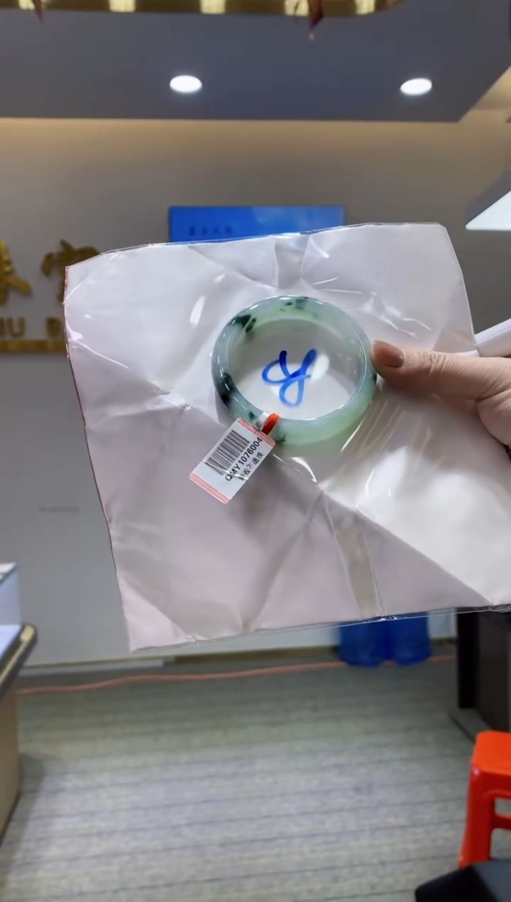 【闪购商品】翡翠手镯未镶嵌111111111111