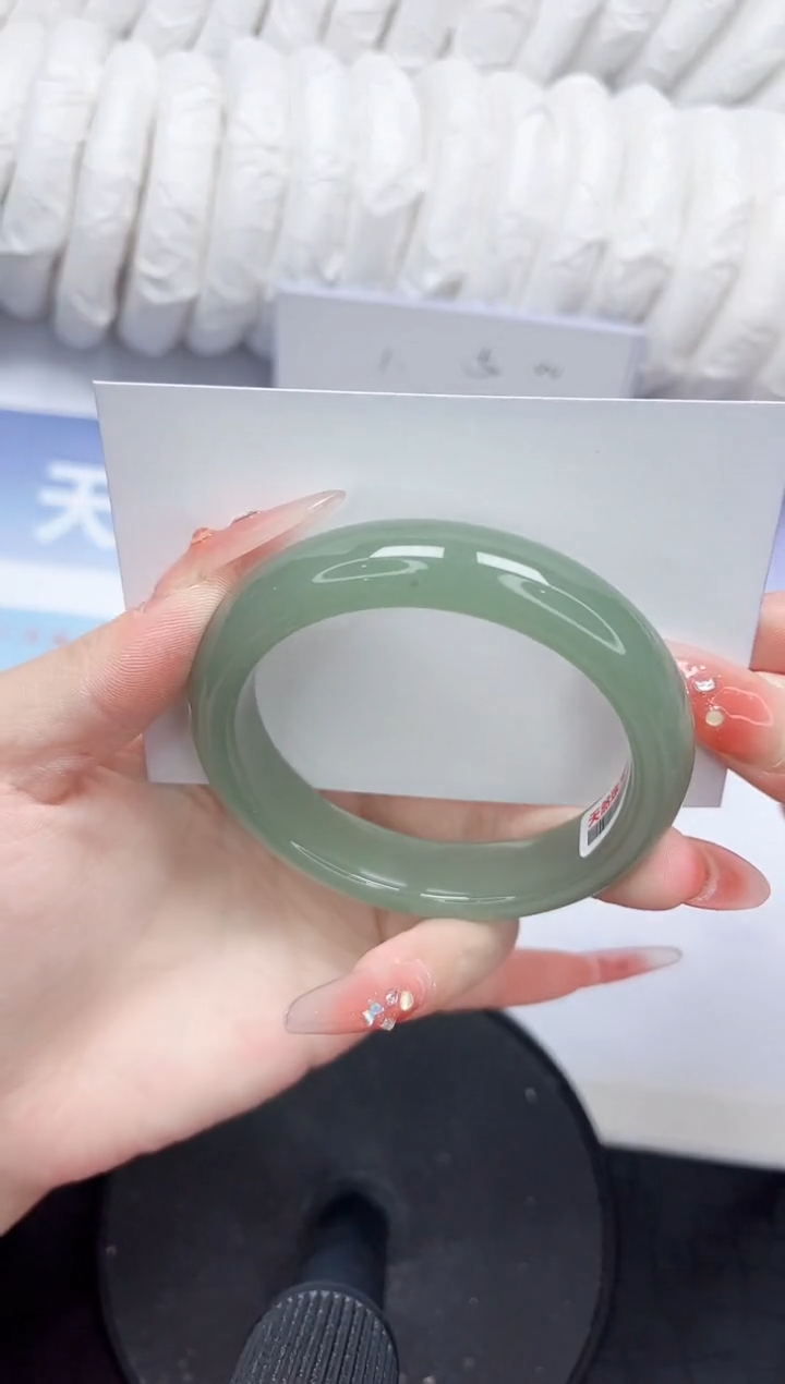 石英质玉手镯未镶嵌139-54