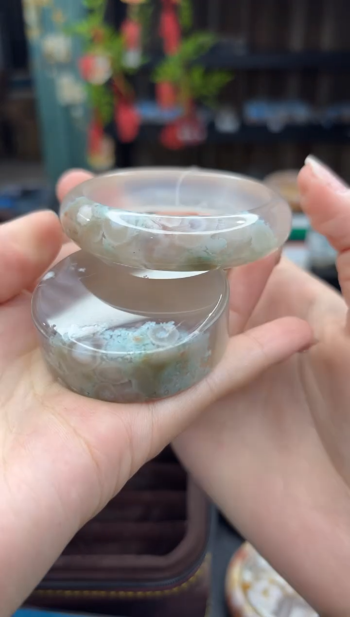 【闪购商品】石英质玉手镯未镶嵌582（53圈赠送镯心）