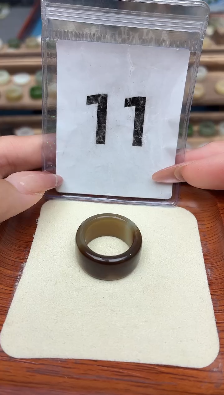 未镶嵌戒圈和田玉14号