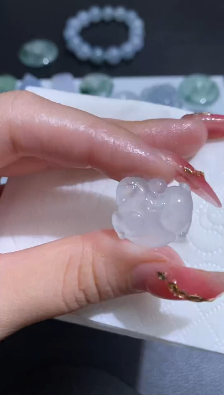 未镶嵌定制翡翠木那唐马~