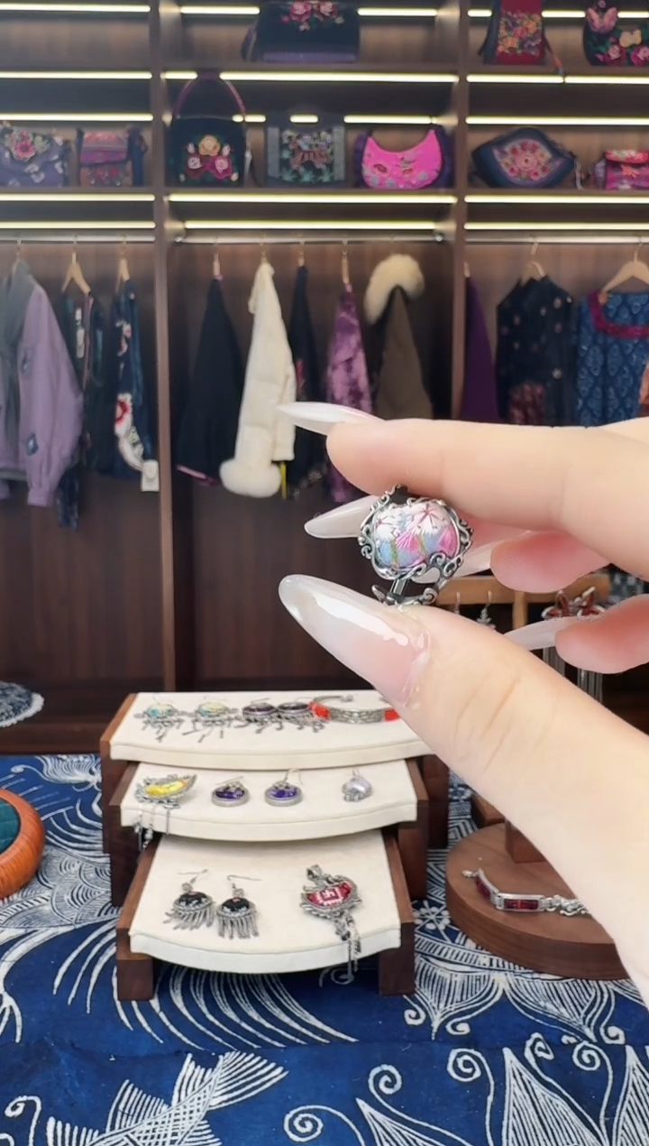 织绣533黔东南苗族刺绣