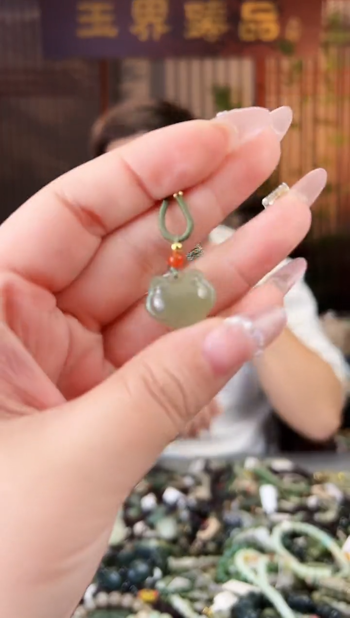 【闪购商品】和田玉颈饰未镶嵌多样性发一