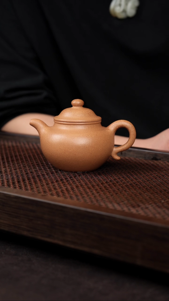 【闪购商品】紫砂茶壶老降坡大亨莲子