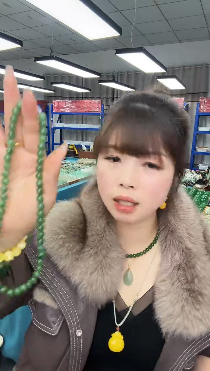 颈饰未镶嵌和田玉（碧玉）碧玉8毫米女神链