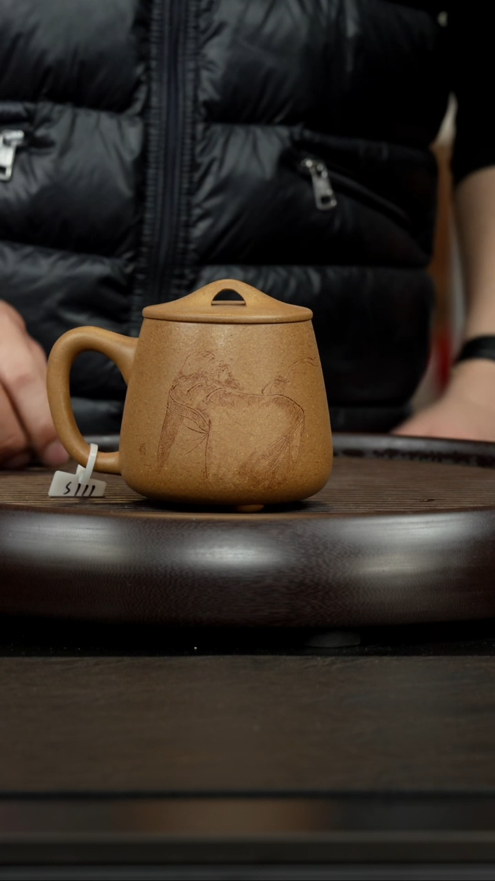 【闪购商品】紫砂茶杯石瓢盖杯  刻绘人物