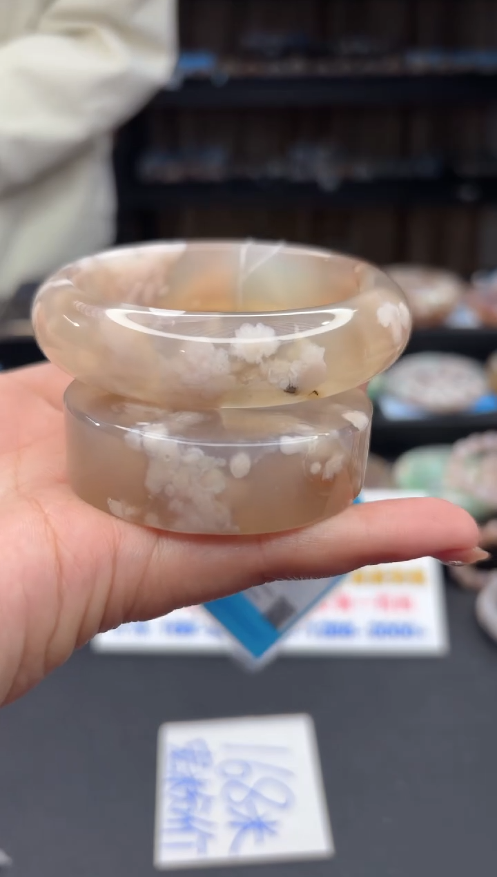 【闪购商品】石英质玉手镯未镶嵌2010（59圈赠送镯心）